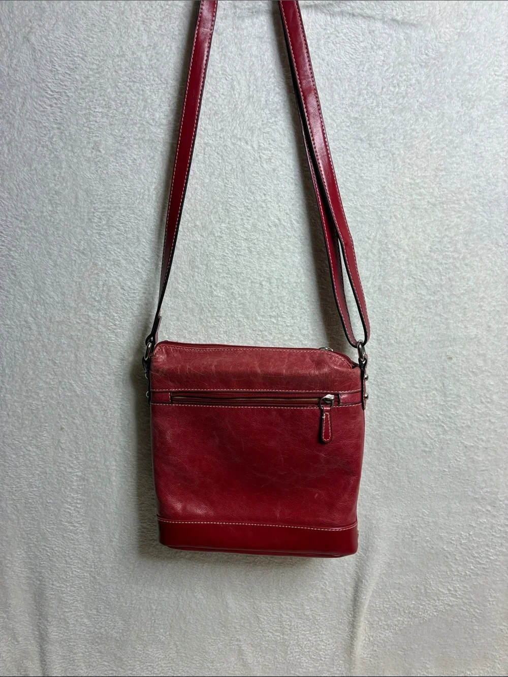 Giani Bernini Red Leather Crossbody with Front Flap Pocket